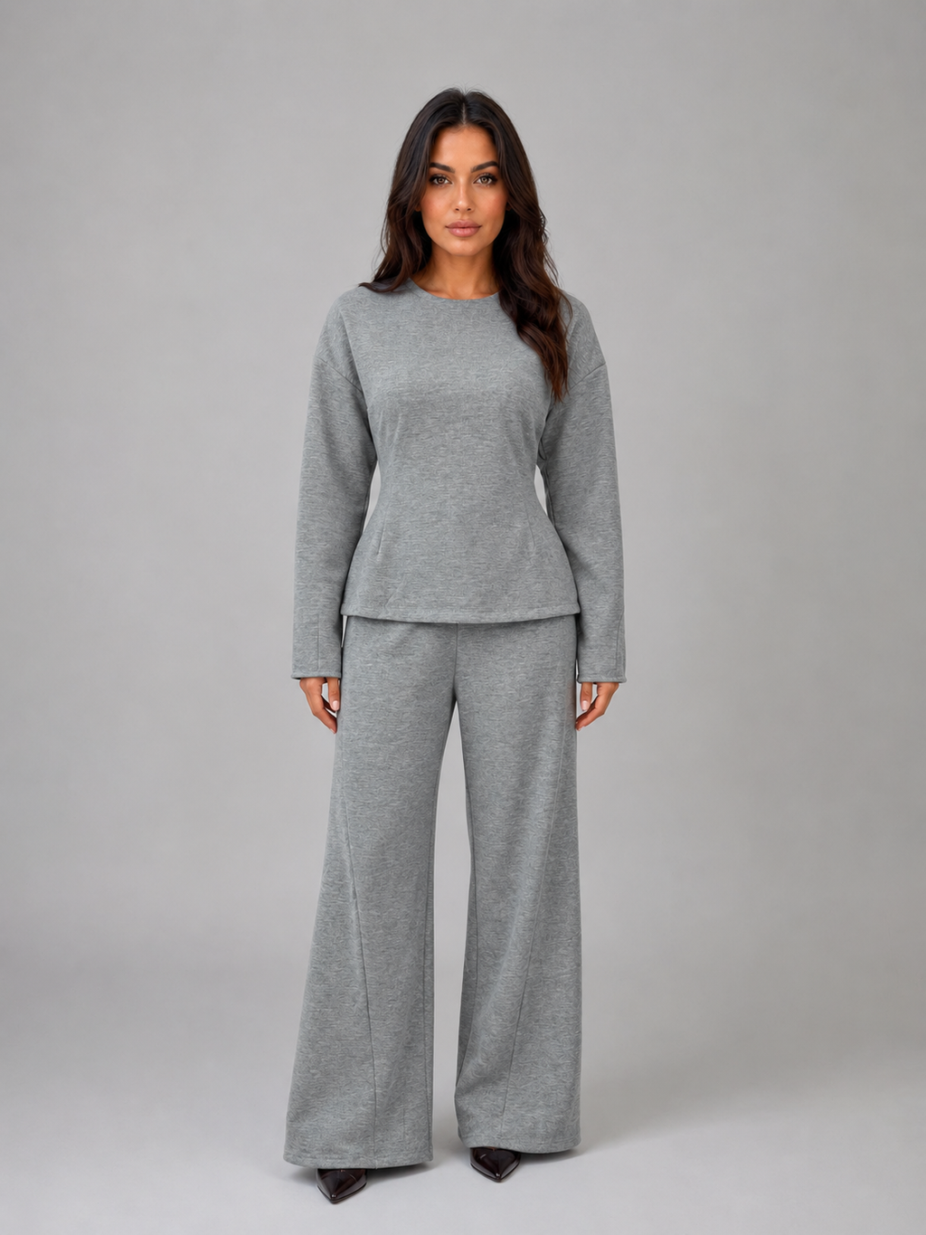 Women’s Soft Lounge Two-Piece Set – Fitted Top & Wide Leg Pants